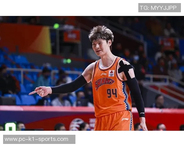 王哲林强势表现20分11篮板广东外援频频失误影响比赛走势