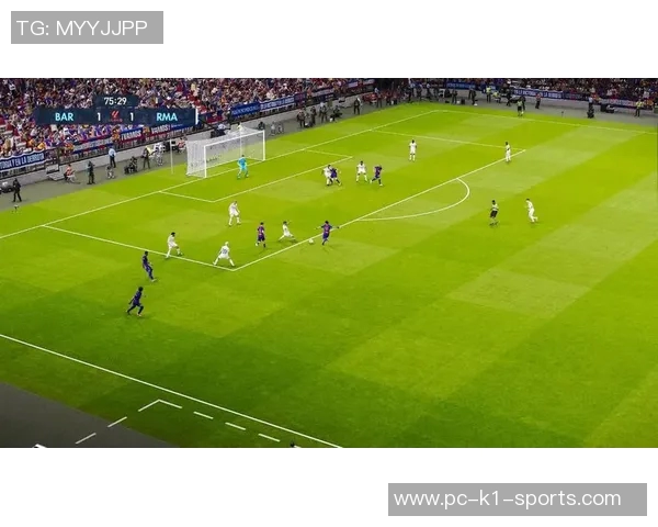 2012年皇马与巴萨经典对决回顾足球历史上的巅峰对抗